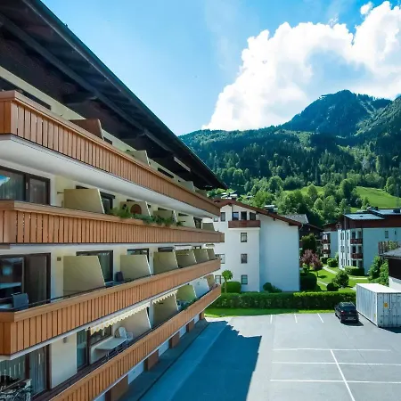 In Near Slopes Apartment